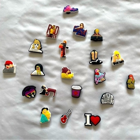🎤 Pop Star–Inspired Singer Charms for Crocs – Lot of 20 💖 - Picture 3 of 10